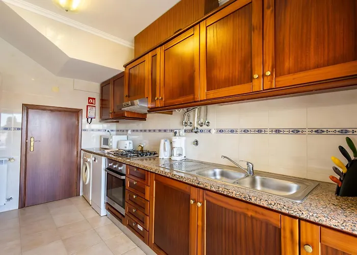 Paradise - By Smarthomes Apartman